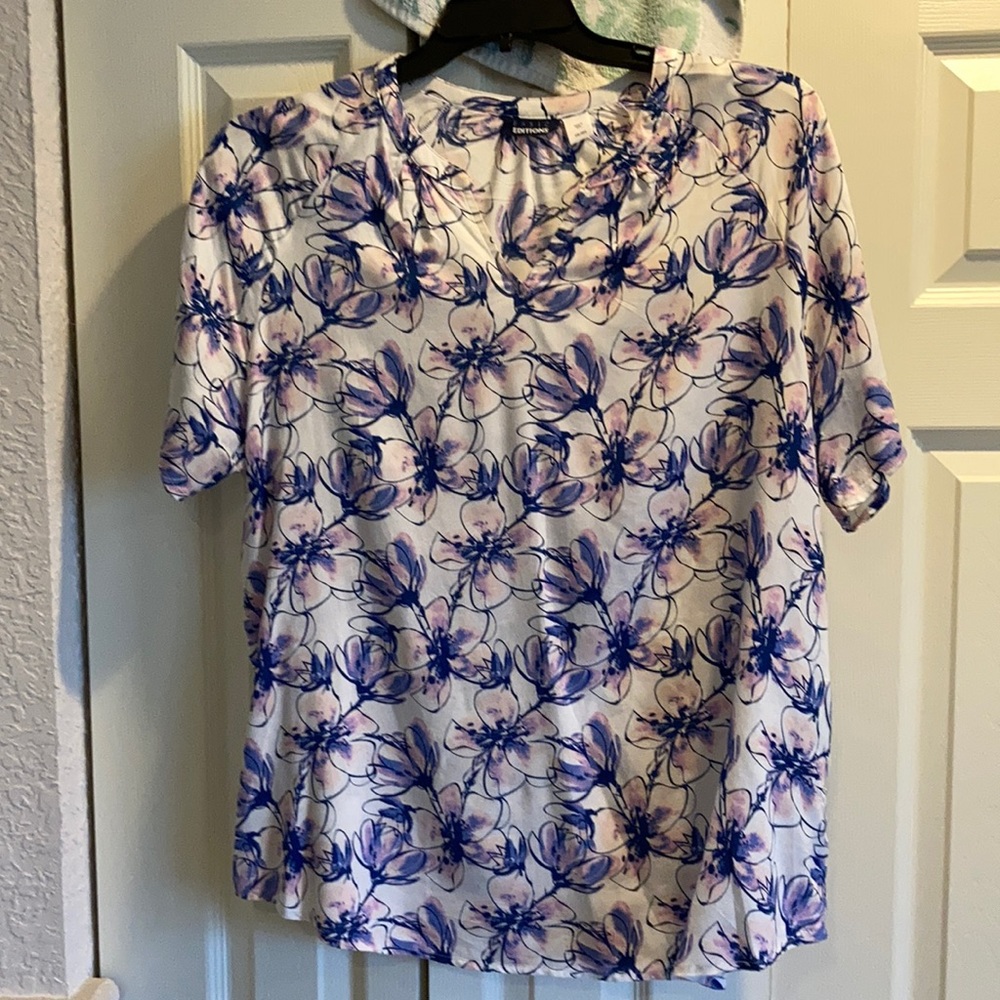 Short sleeve blouse